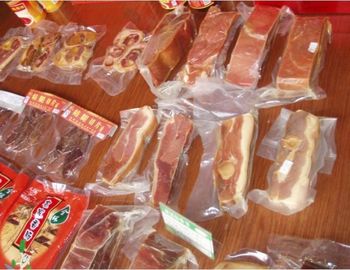 فراغ لحم الخنزير / لحم الغذاء الحقيبة التعبئة والتغليف حقيبة منتصف ختم الدائمة غير تسرب